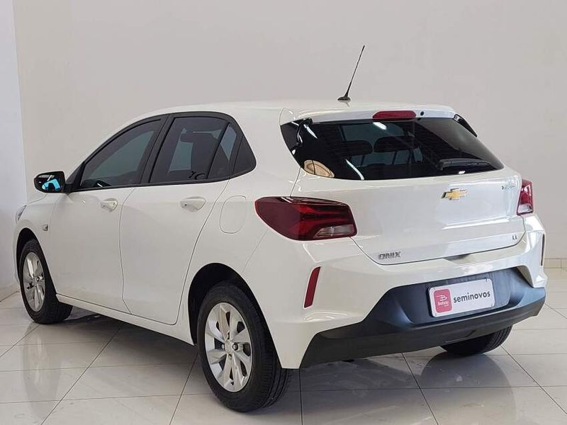 Chevrolet ONIX 1.0 TURBO FLEX LT MANUAL 2022/2023 BETIOLO NOVOS E SEMINOVOS LAJEADO / Carros no Vale