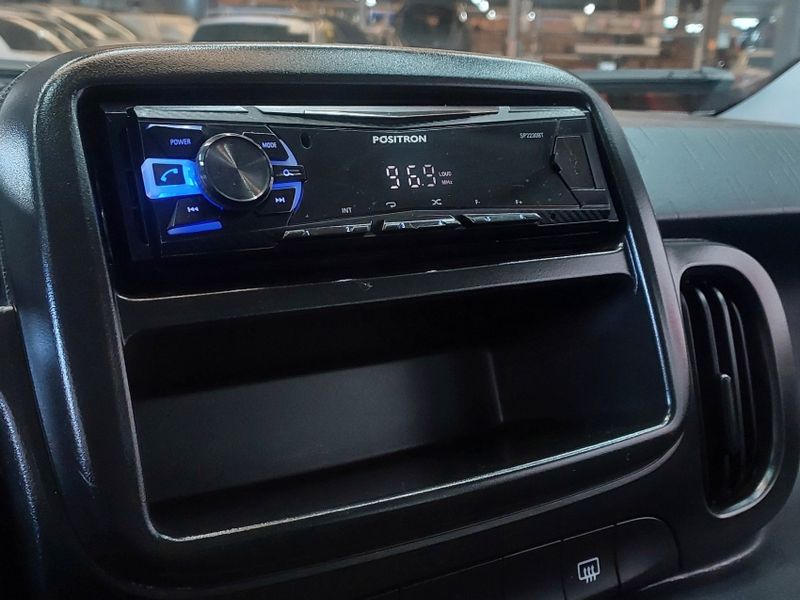 Fiat MOBI 1.0 EVO FLEX LIKE MANUAL 2022/2023 BETIOLO NOVOS E SEMINOVOS LAJEADO / Carros no Vale