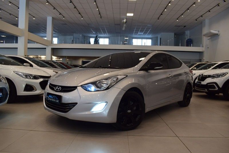 Hyundai ELANTRA GLS 1.8 2012 DINAMICA-CAR VENÂNCIO AIRES / Carros no Vale