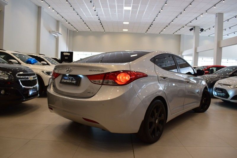 Hyundai ELANTRA GLS 1.8 2012 DINAMICA-CAR VENÂNCIO AIRES / Carros no Vale