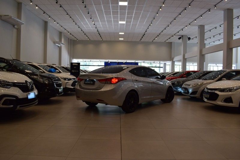 Hyundai ELANTRA GLS 1.8 2012 DINAMICA-CAR VENÂNCIO AIRES / Carros no Vale