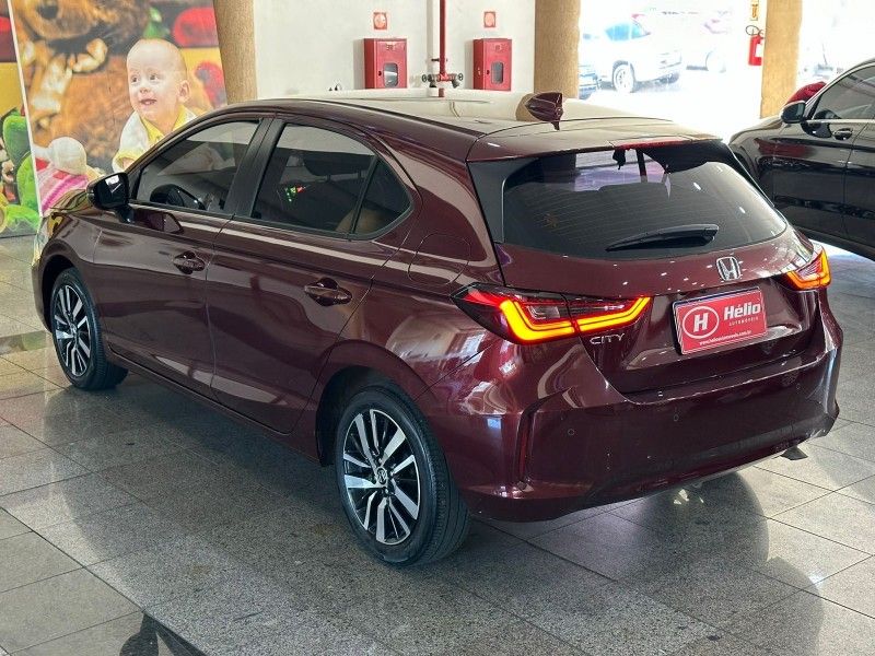 Honda CITY HATCHBACK TOURING 1.5 2022 HÉLIO AUTOMÓVEIS LAJEADO / Carros no Vale