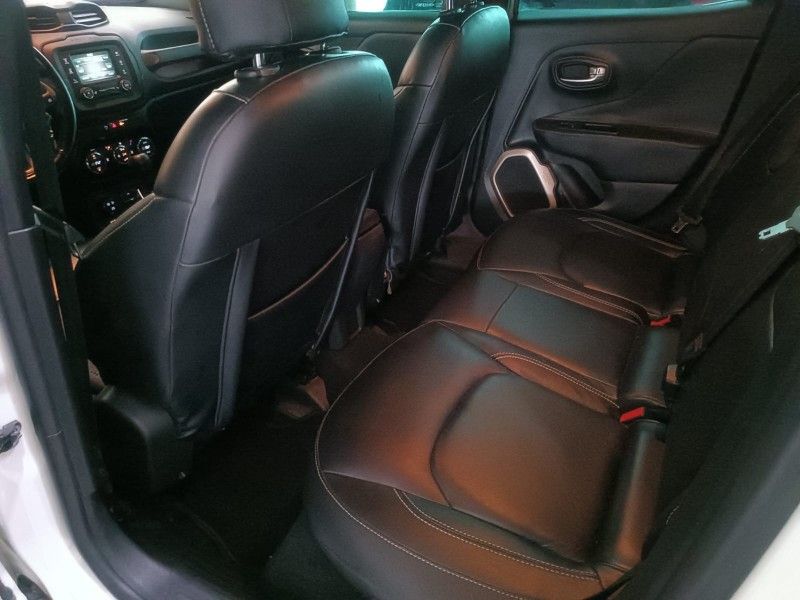 Jeep RENEGADE LONGITUDE 2.0 TB 2016 HÉLIO AUTOMÓVEIS LAJEADO / Carros no Vale