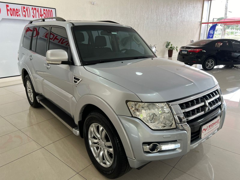 MITSUBISHI PAJERO FULL PAJERO HPE FULL 3.2 4X4 T.I.DIES 5P AUT 2014/2015 TONHO AUTOMÓVEIS LAJEADO / Carros no Vale
