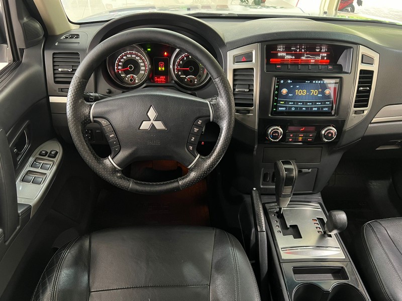 MITSUBISHI PAJERO FULL PAJERO HPE FULL 3.2 4X4 T.I.DIES 5P AUT 2014/2015 TONHO AUTOMÓVEIS LAJEADO / Carros no Vale
