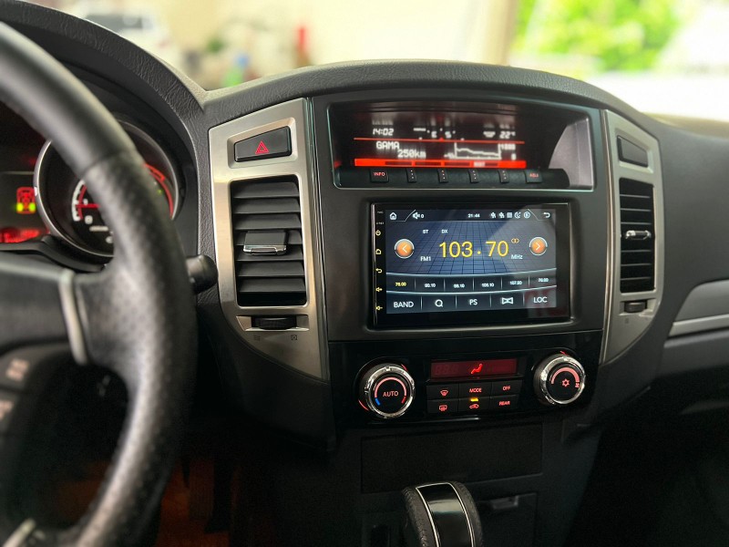 MITSUBISHI PAJERO FULL PAJERO HPE FULL 3.2 4X4 T.I.DIES 5P AUT 2014/2015 TONHO AUTOMÓVEIS LAJEADO / Carros no Vale