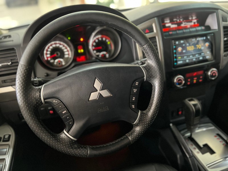 MITSUBISHI PAJERO FULL PAJERO HPE FULL 3.2 4X4 T.I.DIES 5P AUT 2014/2015 TONHO AUTOMÓVEIS LAJEADO / Carros no Vale