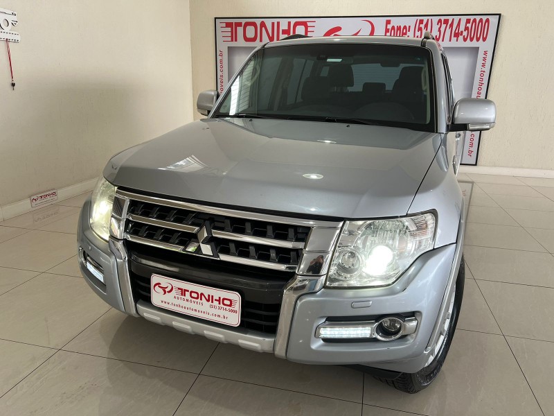 MITSUBISHI PAJERO FULL PAJERO HPE FULL 3.2 4X4 T.I.DIES 5P AUT 2014/2015 TONHO AUTOMÓVEIS LAJEADO / Carros no Vale