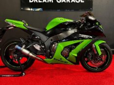 KAWASAKI ZX 10 R NINJA /2012 EXCLUSIVO VEÍCULOS SANTA CRUZ DO SUL / Carros no Vale