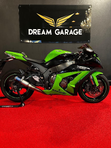 KAWASAKI ZX 10 R NINJA /2012 EXCLUSIVO VEÍCULOS SANTA CRUZ DO SUL / Carros no Vale
