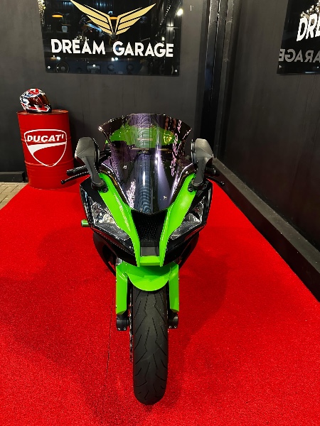 KAWASAKI ZX 10 R NINJA /2012 EXCLUSIVO VEÍCULOS SANTA CRUZ DO SUL / Carros no Vale