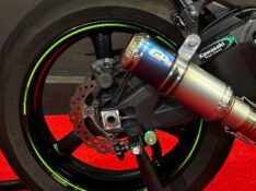KAWASAKI ZX 10 R NINJA /2012 EXCLUSIVO VEÍCULOS SANTA CRUZ DO SUL / Carros no Vale