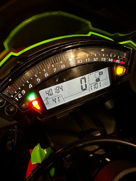 KAWASAKI ZX 10 R NINJA /2012 EXCLUSIVO VEÍCULOS SANTA CRUZ DO SUL / Carros no Vale