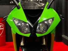KAWASAKI ZX 10 R NINJA /2008 EXCLUSIVO VEÍCULOS SANTA CRUZ DO SUL / Carros no Vale