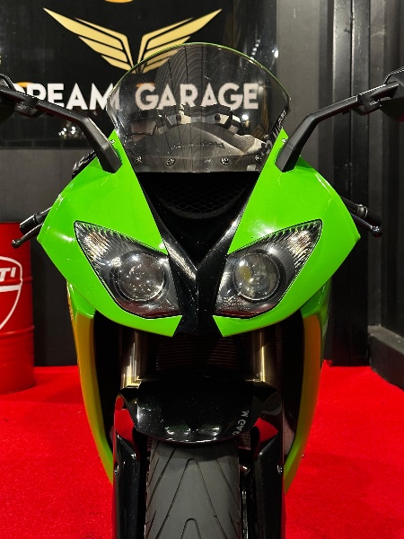 KAWASAKI ZX 10 R NINJA /2008 EXCLUSIVO VEÍCULOS SANTA CRUZ DO SUL / Carros no Vale