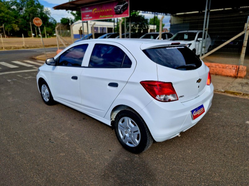 CHEVROLET ONIX HATCH JOY 1.0 2017/2018 CRUZEIRO MULTIMARCAS CRUZEIRO DO SUL / Carros no Vale