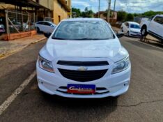 CHEVROLET ONIX HATCH JOY 1.0 2017/2018 CRUZEIRO MULTIMARCAS CRUZEIRO DO SUL / Carros no Vale
