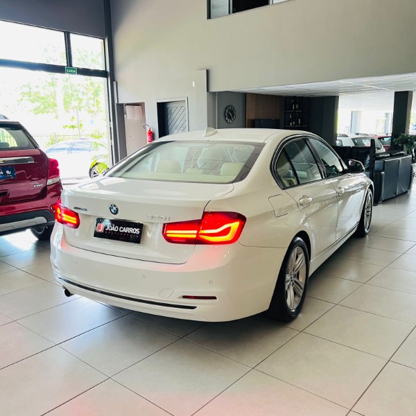 BMW 320i SPORT 2.0 16V TURBO ACTIVE FLEX 2018/2018 JOÃO CARROS MULTIMARCAS GUAPORÉ / Carros no Vale