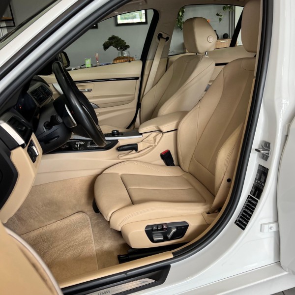 BMW 320i SPORT 2.0 16V TURBO ACTIVE FLEX 2018/2018 JOÃO CARROS MULTIMARCAS GUAPORÉ / Carros no Vale