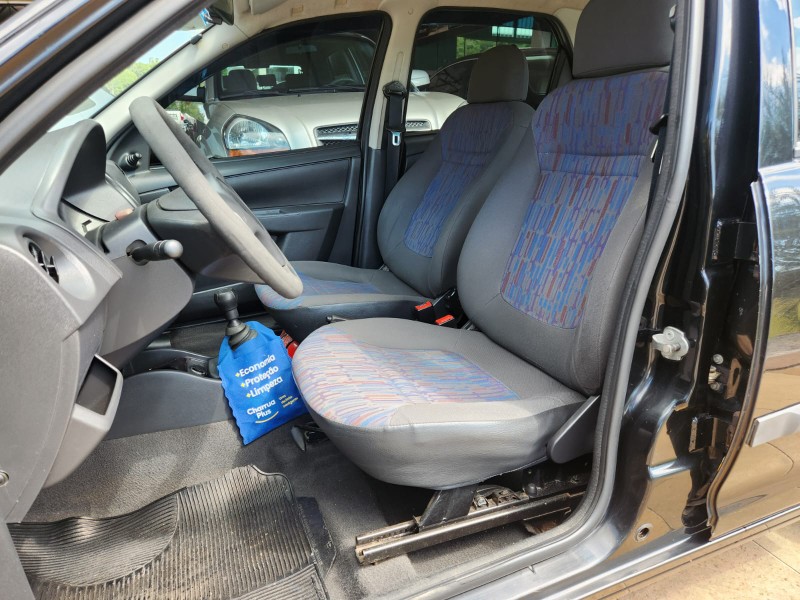 CHEVROLET CELTA LIFE 1.0 2009/2010 TS VEÍCULOS ANTA GORDA / Carros no Vale