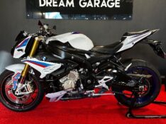 BMW MOTOS S 1000 R /2018 EXCLUSIVO VEÍCULOS SANTA CRUZ DO SUL / Carros no Vale