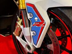 BMW MOTOS S 1000 R /2018 EXCLUSIVO VEÍCULOS SANTA CRUZ DO SUL / Carros no Vale