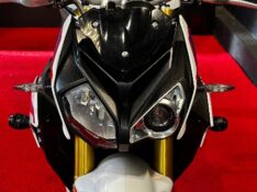 BMW MOTOS S 1000 R /2018 EXCLUSIVO VEÍCULOS SANTA CRUZ DO SUL / Carros no Vale