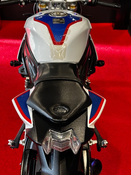 BMW MOTOS S 1000 R /2018 EXCLUSIVO VEÍCULOS SANTA CRUZ DO SUL / Carros no Vale