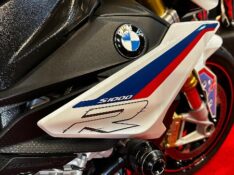 BMW MOTOS S 1000 R /2018 EXCLUSIVO VEÍCULOS SANTA CRUZ DO SUL / Carros no Vale