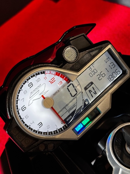 BMW MOTOS S 1000 R /2018 EXCLUSIVO VEÍCULOS SANTA CRUZ DO SUL / Carros no Vale