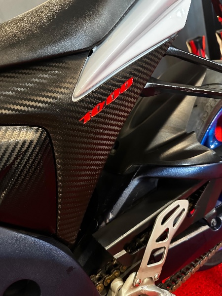 SUZUKI MOTOS GSX R 1000 SRAD /2013 EXCLUSIVO VEÍCULOS SANTA CRUZ DO SUL / Carros no Vale
