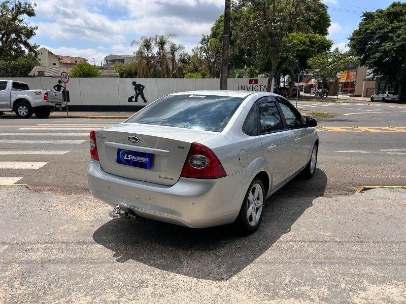 FORD FOCUS SEDAN 2.0 16V/2.0 16V FLEX 4P AUT. 2013/2013 LS MULTIMARCAS VENÂNCIO AIRES / Carros no Vale