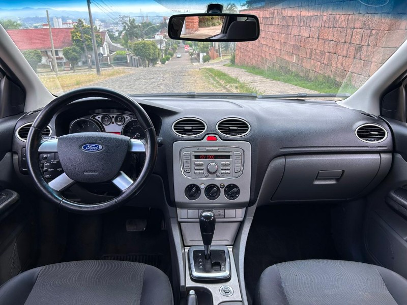 FORD FOCUS SEDAN 2.0 16V/2.0 16V FLEX 4P AUT. 2013/2013 LS MULTIMARCAS VENÂNCIO AIRES / Carros no Vale