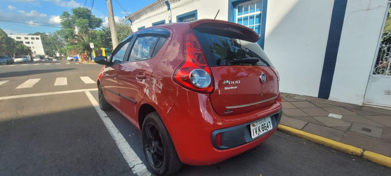 FIAT PALIO 1.6 MPI ESSENCE 16V AUTOMATIZADO 2014/2014 ADRIANO VEÍCULOS CRUZEIRO DO SUL / Carros no Vale