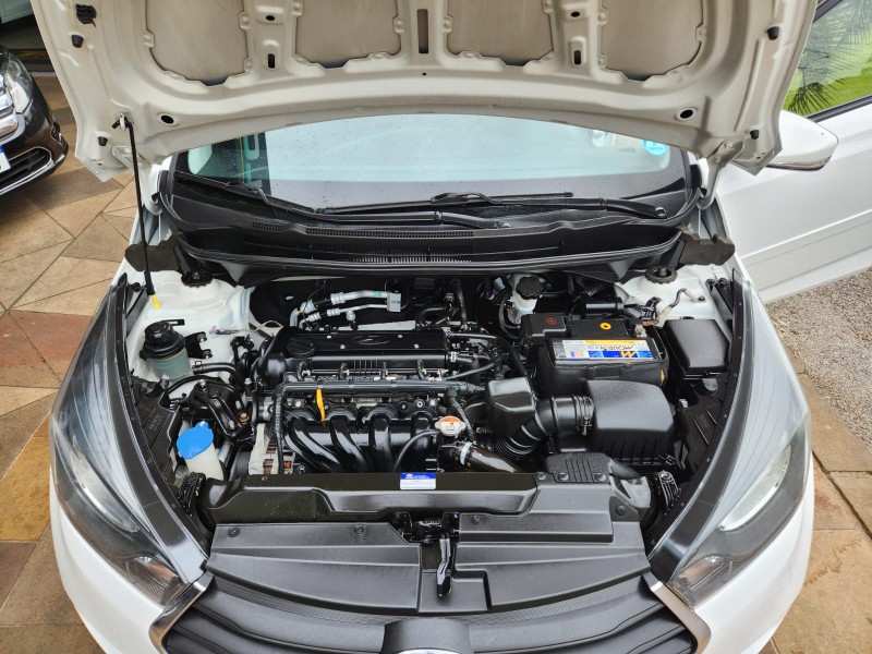 HYUNDAI HB20 1.6 COMFORT 2016/2017 TS VEÍCULOS ANTA GORDA / Carros no Vale