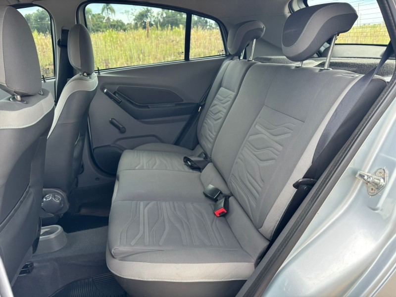 CHEVROLET AGILE 1.4 LT 8V /2013 RT 811 VEÍCULOS ARROIO DO MEIO / Carros no Vale