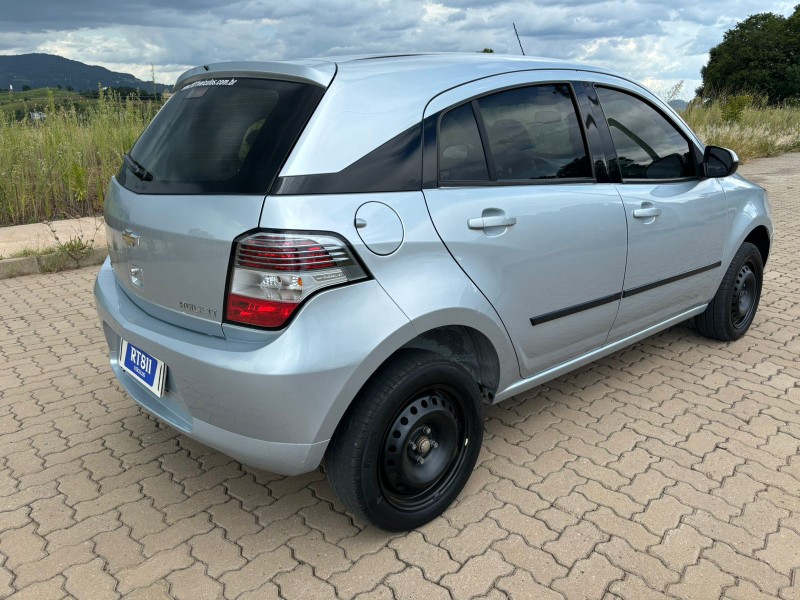 CHEVROLET AGILE 1.4 LT 8V /2013 RT 811 VEÍCULOS ARROIO DO MEIO / Carros no Vale