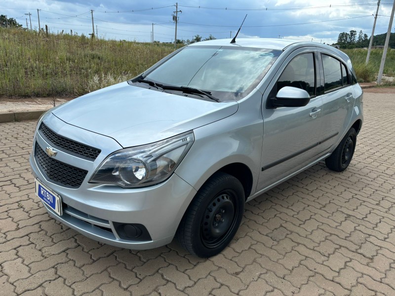 CHEVROLET AGILE 1.4 LT 8V /2013 RT 811 VEÍCULOS ARROIO DO MEIO / Carros no Vale
