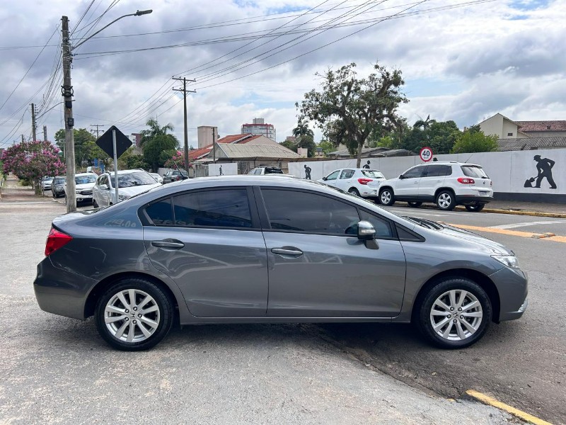 HONDA CIVIC SEDAN LXR 2.0 FLEXONE 16V AUT. 4P 2014/2014 LS MULTIMARCAS VENÂNCIO AIRES / Carros no Vale
