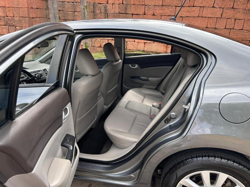 HONDA CIVIC SEDAN LXR 2.0 FLEXONE 16V AUT. 4P 2014/2014 LS MULTIMARCAS VENÂNCIO AIRES / Carros no Vale