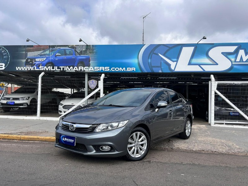 HONDA CIVIC SEDAN LXR 2.0 FLEXONE 16V AUT. 4P 2014/2014 LS MULTIMARCAS VENÂNCIO AIRES / Carros no Vale