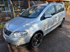 VOLKSWAGEN SPACEFOX 1.6 MI ROUTE 8V /2010 MENEGHINI VEÍCULOS ARROIO DO MEIO / Carros no Vale
