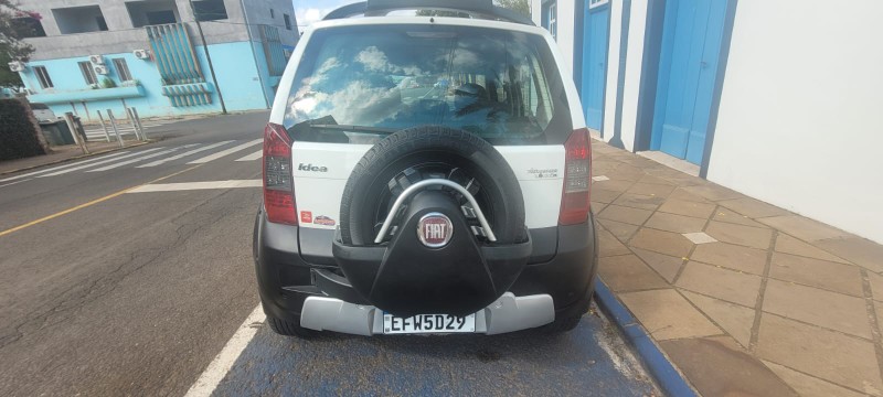 FIAT IDEA 1.8 MPI ADVENTURE 8V FLEX 4P AUTOMATIZADO 2010/2010 ADRIANO VEÍCULOS CRUZEIRO DO SUL / Carros no Vale
