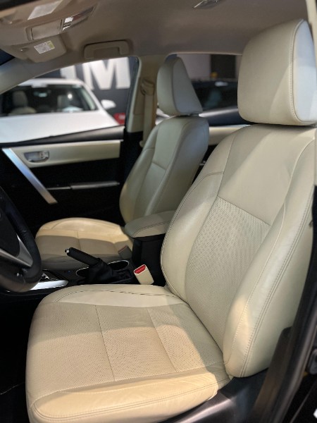 TOYOTA COROLLA 2.0 ALTIS 16V 2017/2018 JM AUTOMÓVEIS VENÂNCIO AIRES / Carros no Vale