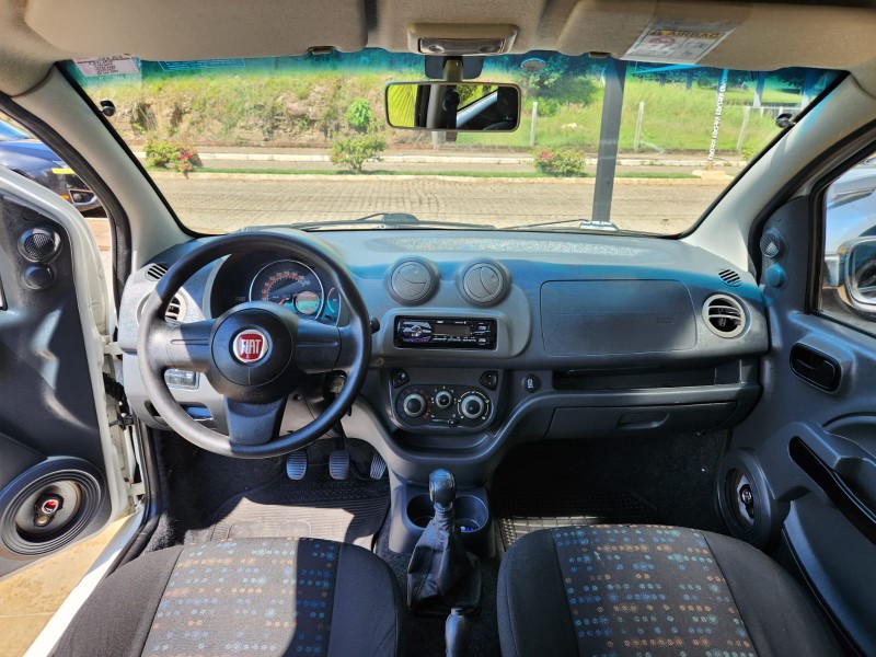 FIAT UNO VIVACE 1.0 2014 2013/2014 TS VEÍCULOS ANTA GORDA / Carros no Vale