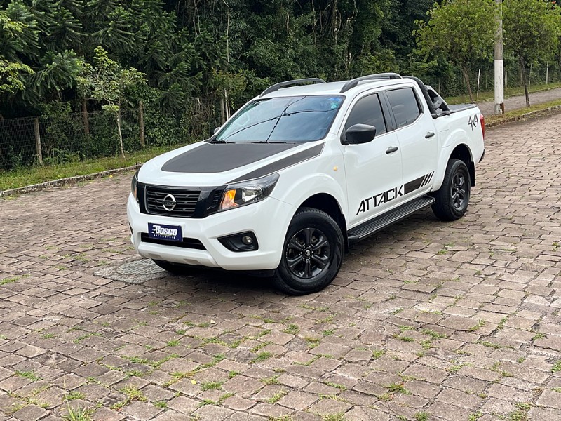 NISSAN FRONTIER 2.3 16V TURBO DIESEL ATTACK CD 4X4 AUTOMÁTICO 2020/2020 BOSCO AUTOMÓVEIS GUAPORÉ / Carros no Vale