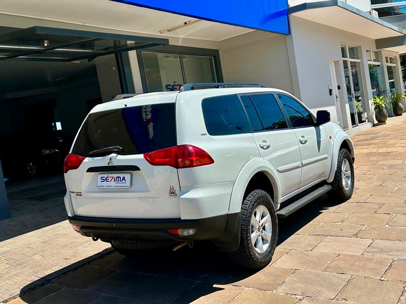 MITSUBISHI PAJERO DAKAR 3.2 4X4 16V 2013/2013 SÉTIMA VEÍCULOS GUAPORÉ / Carros no Vale