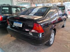 FORD FOCUS SEDAN 2.0 16V 2005/2005 SCHAEFER AUTOMÓVEIS TEUTÔNIA / Carros no Vale