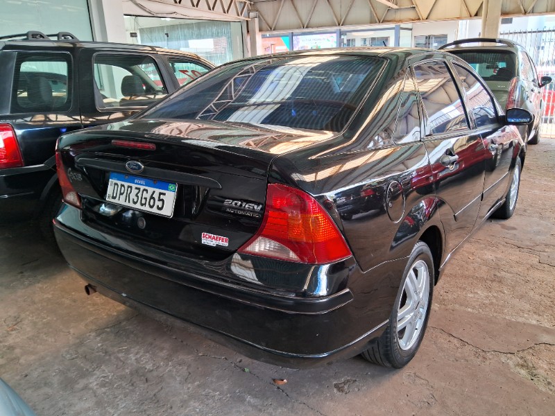 FORD FOCUS SEDAN 2.0 16V 2005/2005 SCHAEFER AUTOMÓVEIS TEUTÔNIA / Carros no Vale
