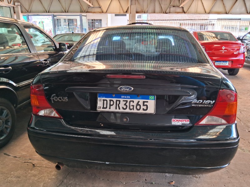 FORD FOCUS SEDAN 2.0 16V 2005/2005 SCHAEFER AUTOMÓVEIS TEUTÔNIA / Carros no Vale